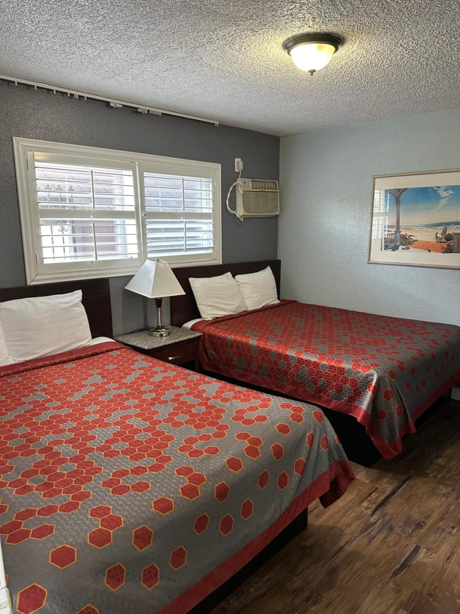 Fireside Inn By The Beach Boardwalk & Bowling Санта-Круз Екстер'єр фото