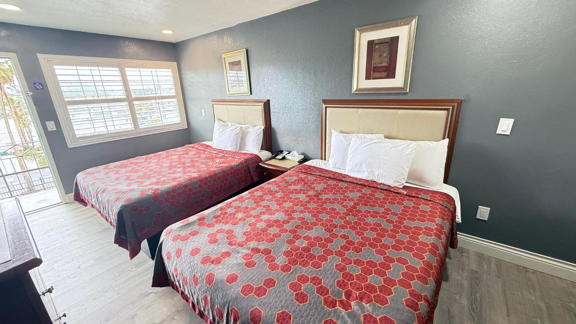 Fireside Inn By The Beach Boardwalk & Bowling Санта-Круз Екстер'єр фото